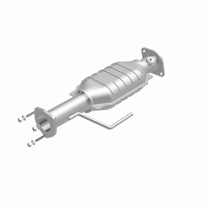 MagnaFlow Direct Fit Catalytic Converter 00-04 Jeep Wrangler Rear
