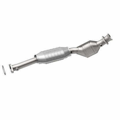 MagnaFlow Direct Fit Catalytic Converter 96-00 Crown Vic 4.6L 50 S