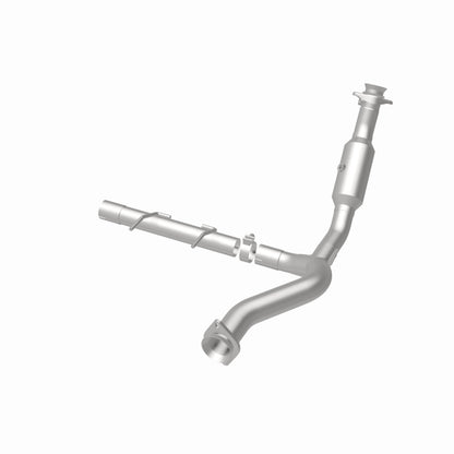 MagnaFlow Direct Fit Catalytic Converter 2007-2008 Ford Expedition/Navigator V8-5.4L