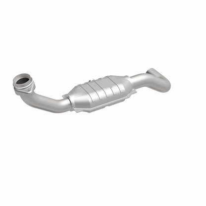 MagnaFlow Direct Fit Catalytic Converter 03-05 Ford Expedition/05-06 Lincoln Navigator 5.4L D/S