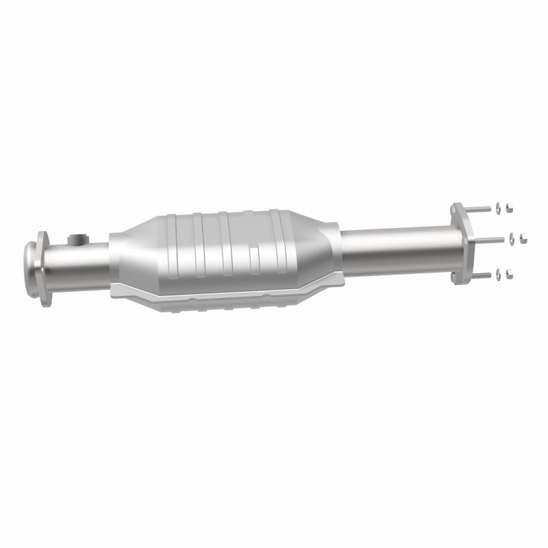 MagnaFlow Direct Fit Catalytic Converter 00-04 Jeep Wrangler Rear