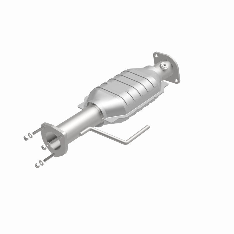 MagnaFlow Direct Fit Catalytic Converter 00-04 Jeep Wrangler Rear