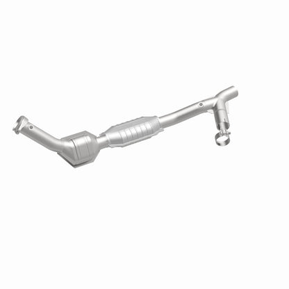 MagnaFlow Direct Fit Catalytic Converter 97-98 Ford Trucks 5.4L