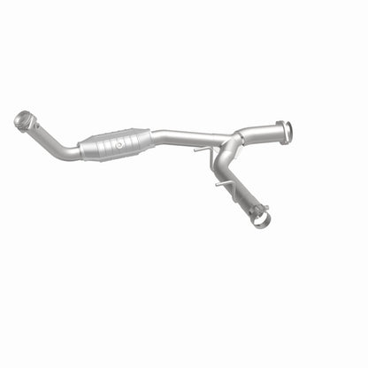 MagnaFlow Direct Fit Catalytic Converter 03-05 Ford Expedition/05-06 Lincoln Navigator 5.4L P/S