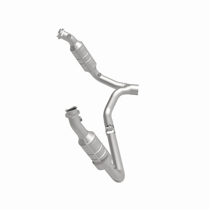 MagnaFlow Direct Fit Catalytic Converter RAM Pickup 2006 8 5.7L