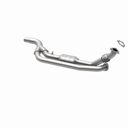 MagnaFlow Direct Fit Catalytic Converter 96-97 Camaro 5.7L P/S