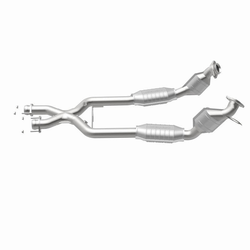 MagnaFlow Direct Fit Catalytic Converter 96-98 4.6L *California*