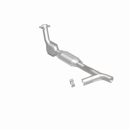 MagnaFlow Direct Fit Catalytic Converter 97-98 Ford Trucks 5.4L