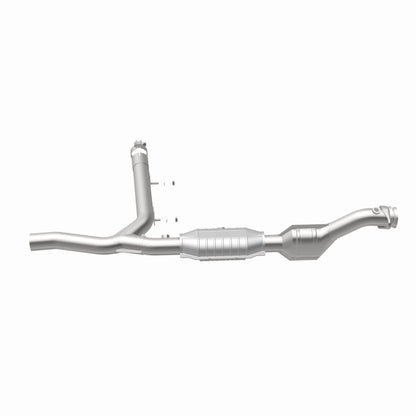 MagnaFlow Direct Fit Catalytic Converter 97-98 Ford Trucks 4.6L