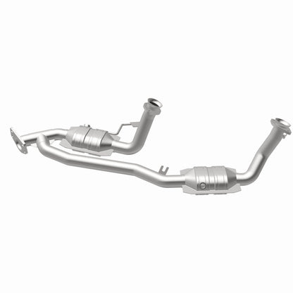 MagnaFlow Direct Fit Catalytic Converter 04 Ford Freestar 3.9L