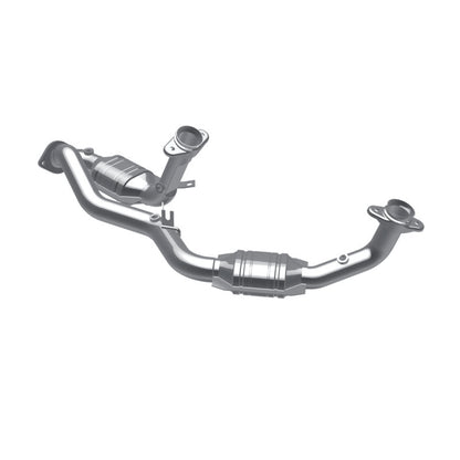 MagnaFlow Direct Fit Catalytic Converter 96-99 Ford Taurus3.0L 50S