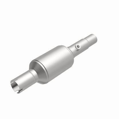 MagnaFlow Direct Fit Catalytic Converter 96-98 Jeep Grand Cherokee Underbody