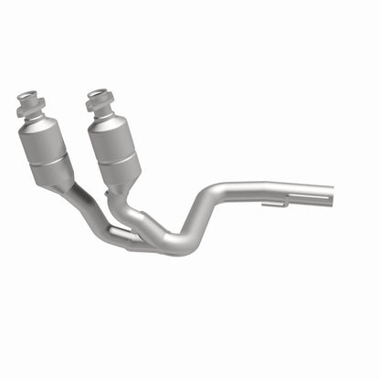 MagnaFlow Direct Fit Catalytic Converter 99-04 Jeep Grand Cherokee 4.0L Front