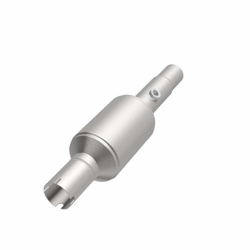 MagnaFlow Direct Fit Catalytic Converter 96-98 Jeep Grand Cherokee Underbody