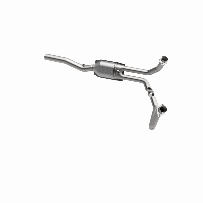 MagnaFlow Direct Fit Catalytic Converter 96-97 Dodge Van 3.9L/5.2L/5