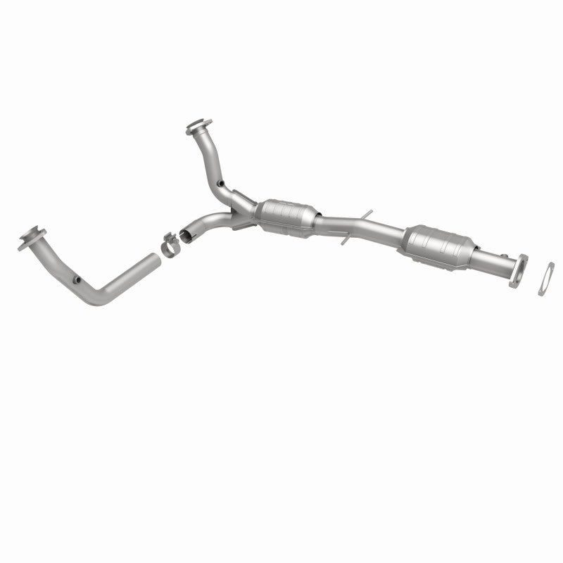 MagnaFlow Direct Fit Catalytic Converter 00-04 S10/Sonoma 4.3L
