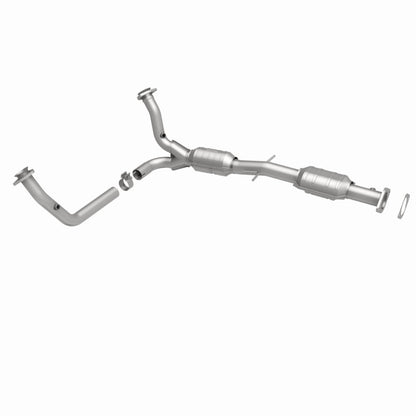 MagnaFlow Direct Fit Catalytic Converter 00-04 S10/Sonoma 4.3L