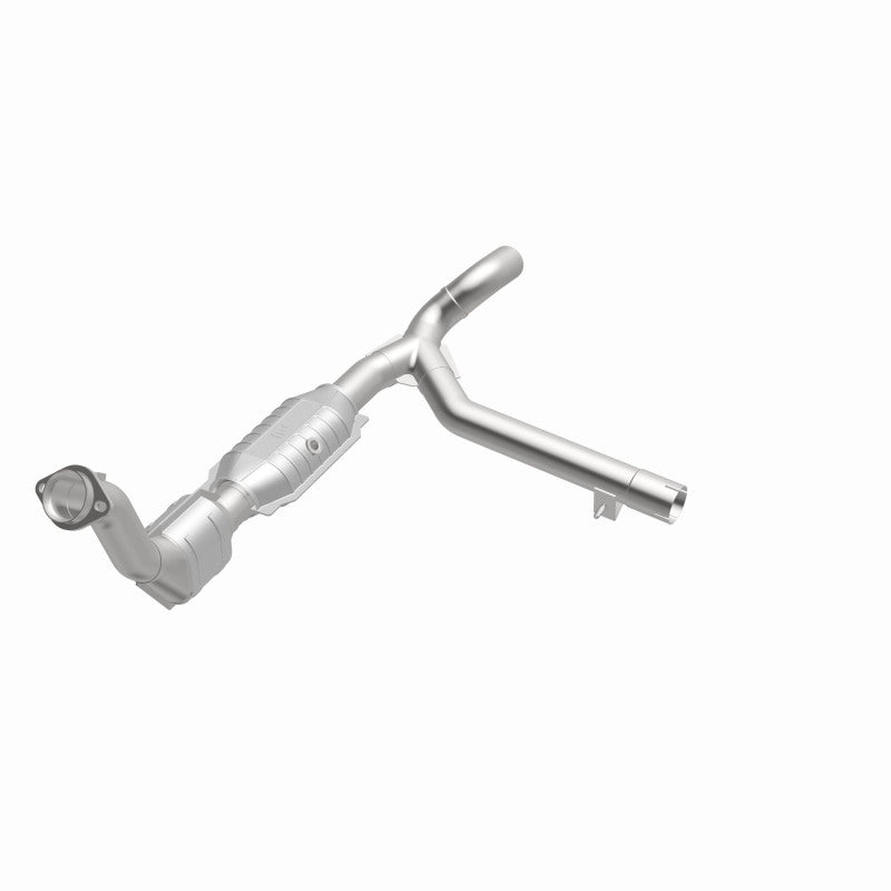 MagnaFlow Direct Fit Catalytic Converter 99-00 Ford Exped 4.6L
