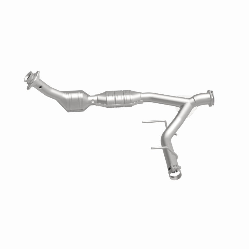 MagnaFlow Direct Fit Catalytic Converter 03-04 Ford Expedition 5.4L V8 Passenger Side