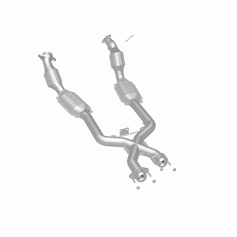 MagnaFlow Direct Fit Catalytic Converter 96-98 4.6L *California*