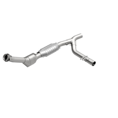MagnaFlow Direct Fit Catalytic Converter 99-00 Ford Trucks 5.4L