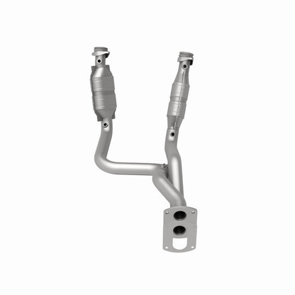 MagnaFlow Direct Fit Catalytic Converter 05-07 Ford F250/F350 5.4L