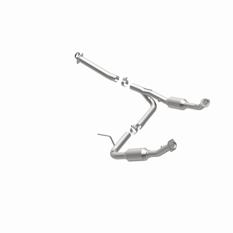 MagnaFlow Direct Fit Catalytic Converter OEM 2004-2005 Ford Explorer/Mercury Mountaineer Underbody