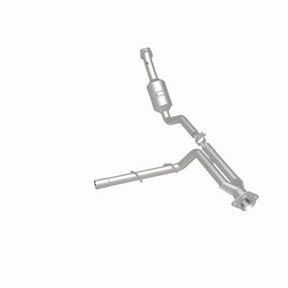MagnaFlow Direct Fit Catalytic Converter 2011-2014 F-150 3.7L Underbody