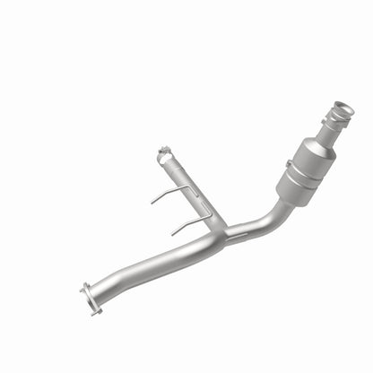 MagnaFlow Direct Fit Catalytic Converter 2009-2010 F-150 4.6 L Underbody