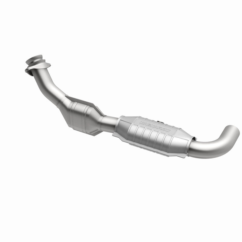 MagnaFlow Direct Fit Catalytic Converter 01-04 Ford F-150 4.2L 2wd