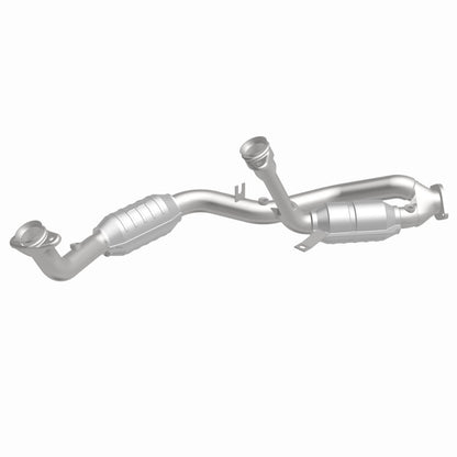 MagnaFlow Direct Fit Catalytic Converter 96-99 Ford Taurus3.0L 50S