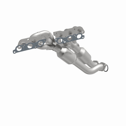 MagnaFlow Direct Fit Catalytic Converter 97-00 Lexus GS300 3.0L