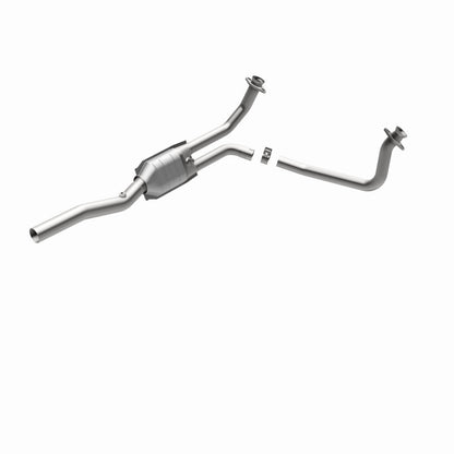 MagnaFlow Direct Fit Catalytic Converter 96-97 Dodge Van 3.9L/5.2L/5