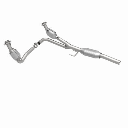 MagnaFlow Direct Fit Catalytic Converter 00-03 Dodge Dakota 3.9L