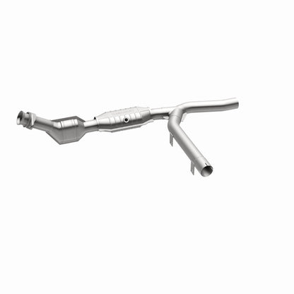 MagnaFlow Direct Fit Catalytic Converter 01 Ford F-150 4.2L