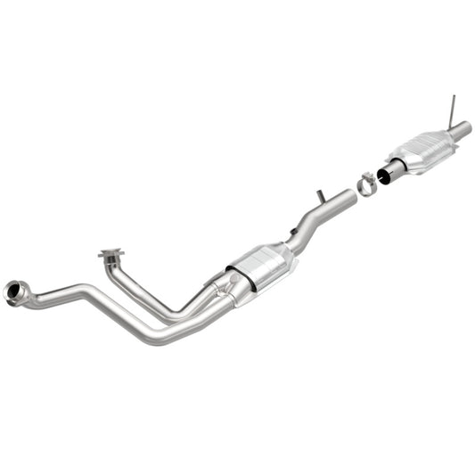 MagnaFlow Direct Fit Catalytic Converter 96 Ford F-150 4.9L