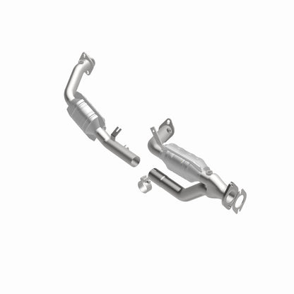 MagnaFlow Direct Fit Catalytic Converter 96-99 Ford Taurus3.0L 50S