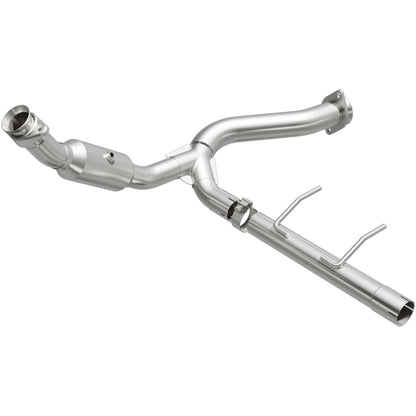 MagnaFlow Direct Fit Catalytic Converter 2007-2008 Ford Expedition/Navigator V8-5.4L