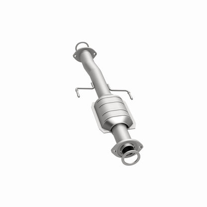 MagnaFlow Direct Fit Catalytic Converter 02-04 Toyota Tacoma 2.7L Rear