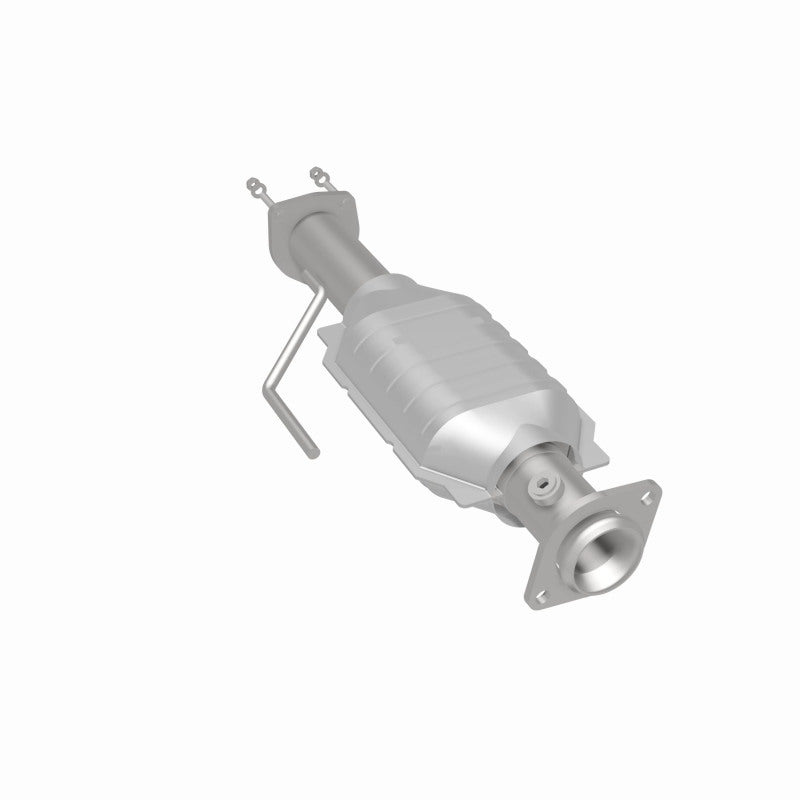 MagnaFlow Direct Fit Catalytic Converter 00-04 Jeep Wrangler Rear