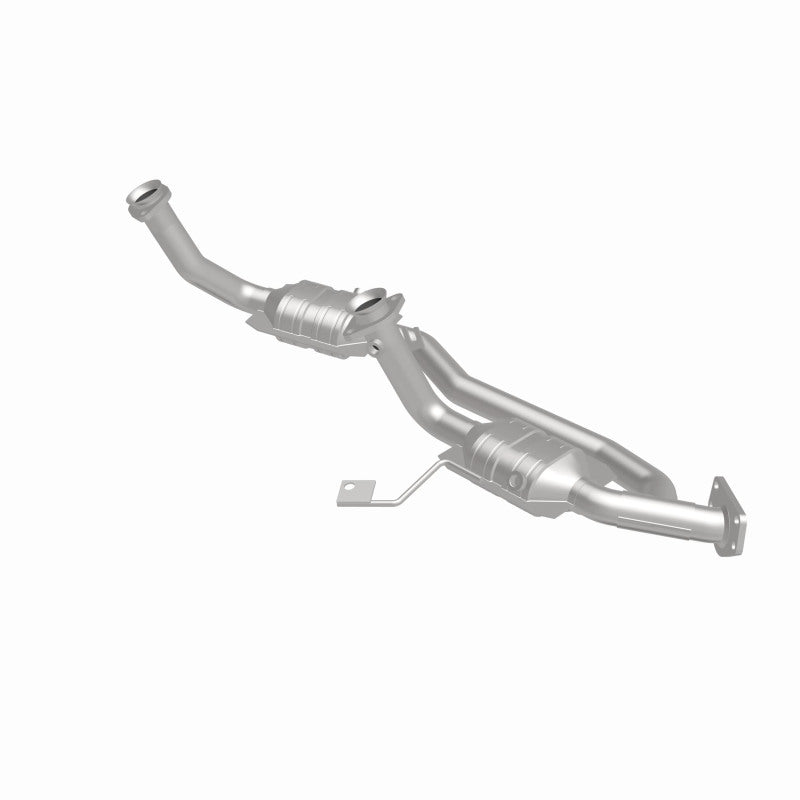 MagnaFlow Direct Fit Catalytic Converter 04 Ford Freestar 3.9L