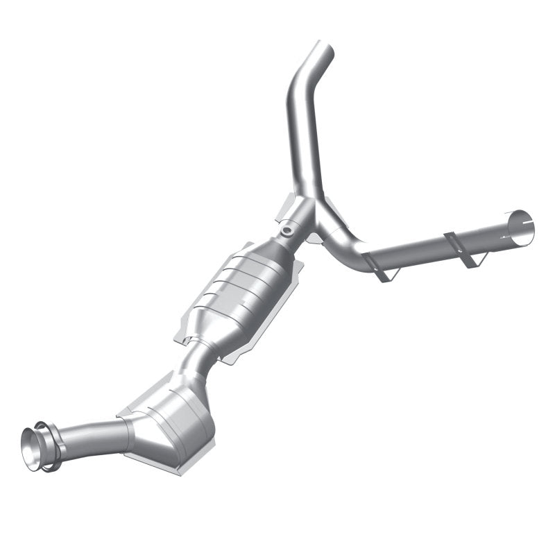 MagnaFlow Direct Fit Catalytic Converter 97-98 Ford F-150 4.6L