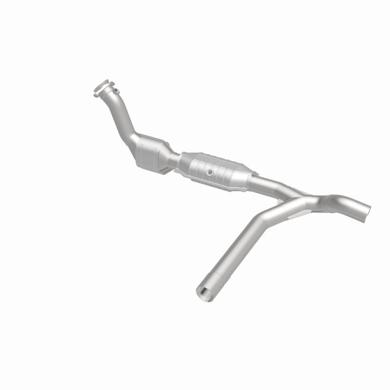 MagnaFlow Direct Fit Catalytic Converter 99-00 Ford Exped 4.6L
