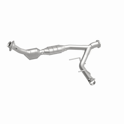 MagnaFlow Direct Fit Catalytic Converter 03-04 Ford Expedition 5.4L V8 Passenger Side
