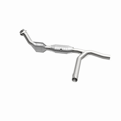 MagnaFlow Direct Fit Catalytic Converter 01 Ford Trucks 4.6L