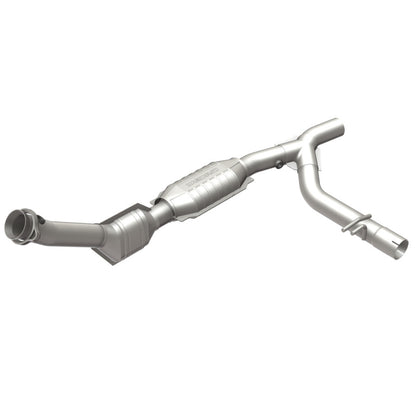MagnaFlow Direct Fit Catalytic Converter 99-00 Ford Trucks 5.4L