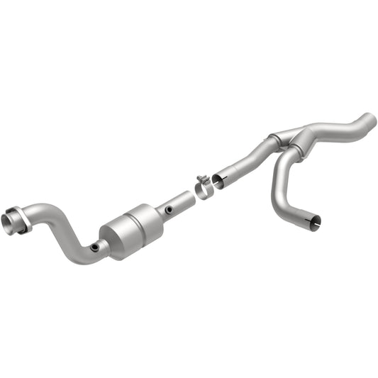 MagnaFlow Direct Fit Catalytic Converter 04-06 Dodge Durango 5.7L Passenger Side