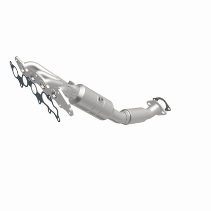 MagnaFlow Direct Fit Catalytic Converter 08-09 Ford Focus 2.0L