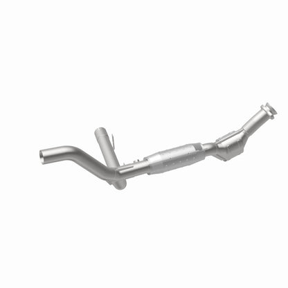 MagnaFlow Direct Fit Catalytic Converter 97-98 Ford F-150 4.6L