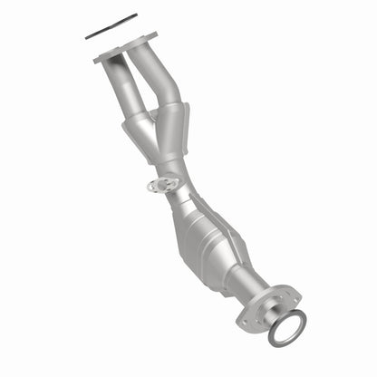 MagnaFlow Direct Fit Catalytic Converter 01-04 Toyota Tacoma Front 2.7L